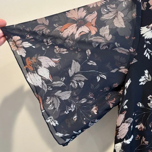 Navy Floral Maxi Dress - Picture 4 of 8